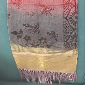 NEW scarf/wrap with fringe